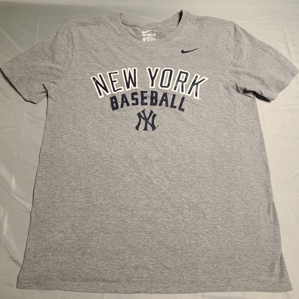 Nike T Shirt Large NY Yankees Baseball MLB Opening Day Grey Home Run